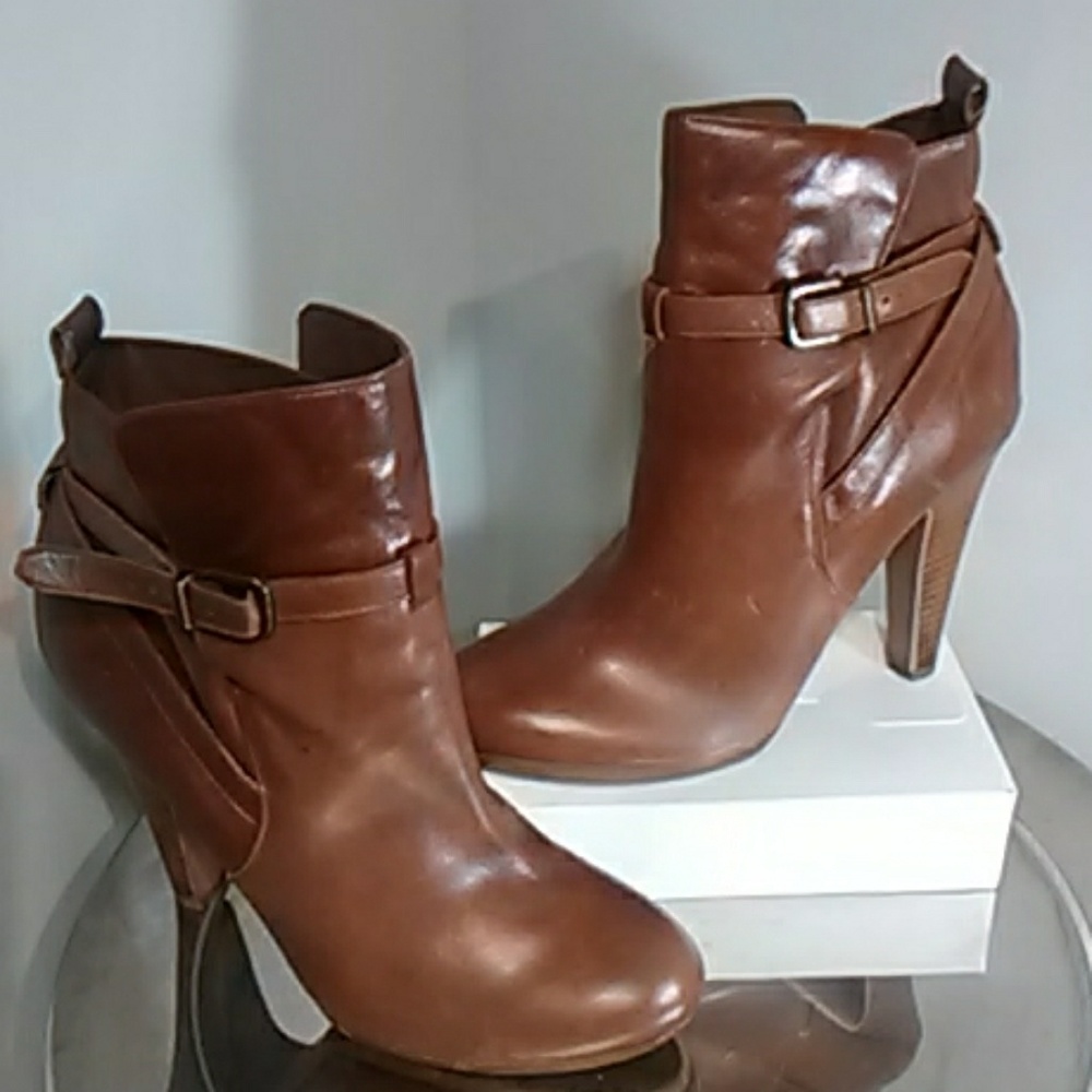Aldo brown leather ankle heeled boots